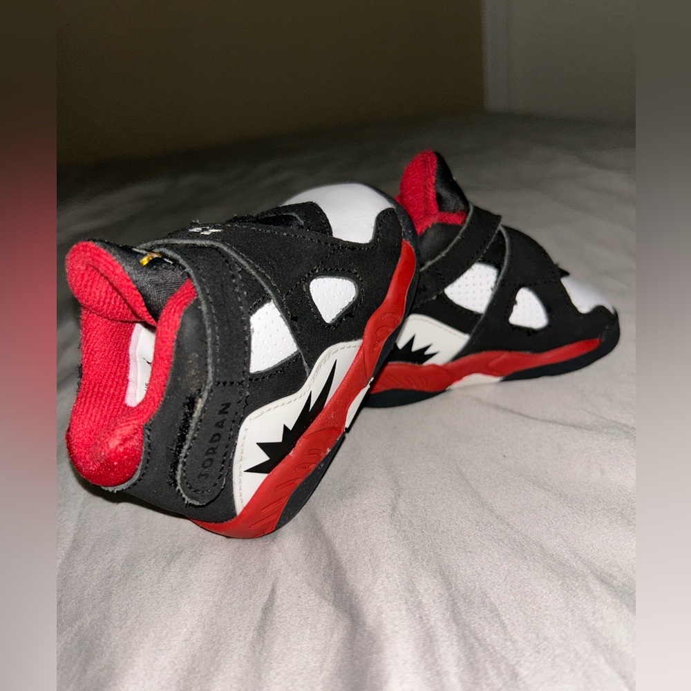 Jordan 8s (Papreka) size 4 toddlers